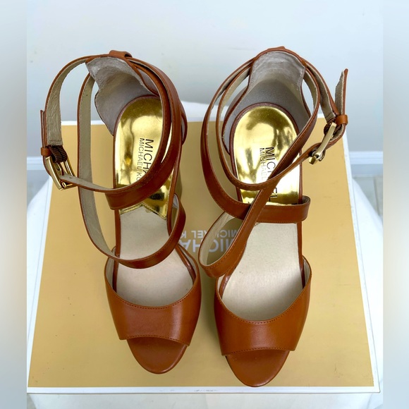 Michael Kors Leather Wedge Sandal Preowned Size 7.5 - Picture 5 of 5
